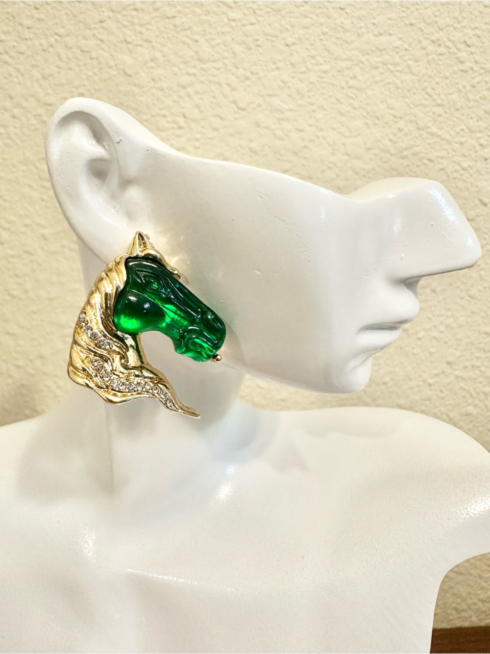 Gold-Plated Green Resin Horse Head Earrings (High Quality)